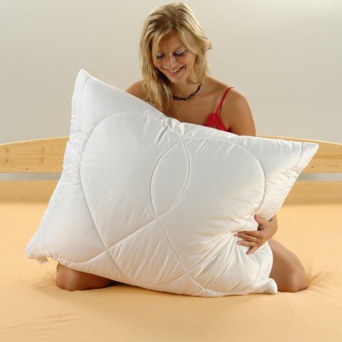 Polštář Klasik 70x90cm 700g zip kuličky STANDARD